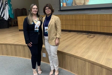 Primeira-dama de Fartura participa de encontro em Botucatu