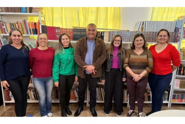 Prefeitura de Sarutaiá apresenta nova assistente social e psicóloga para o Departamento de Educação