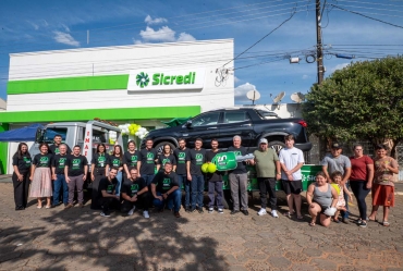 Sicredi Norte Sul entrega Fiat Toro em São José da Boa Vista