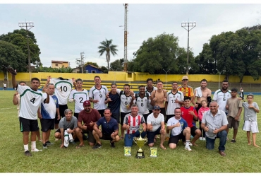 CME Sarutaiá é campeã do 1º torneio de futebol de campo de Sarutaiá