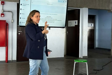 Programa Saúde na Escola realiza ação voltada à saúde e autocuidado das adolescentes na Escola Estadual Zaga Lança em Taguaí