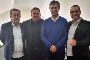 Flávio Zandoná participa de reunião com governador Rodrigo Garcia