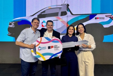 Governo de São Paulo entrega veículo ao Fundo Social de Coronel Macedo em programa inédito para municípios pequenos