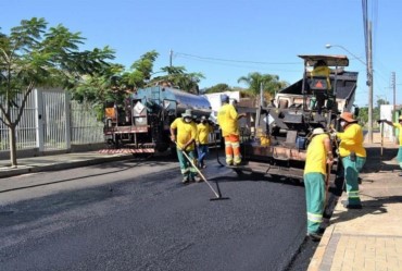 Prefeitura faz recapeamento em rua do Jardim Europa em Avaré