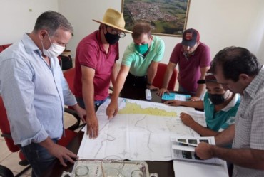 Convênio entre Prefeitura de Taguaí e Governo vai recuperar estradas rurais