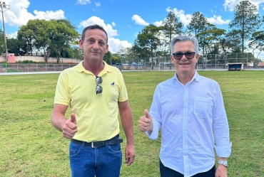 Sarutaiá instala novos alambrados no Estádio Hamud Cassim