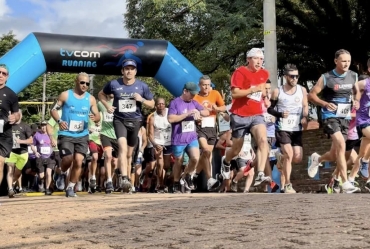 Atletas de várias regiões do estado de São Paulo participam da 1ª Corrida de Rua Super 5K de Timburi 