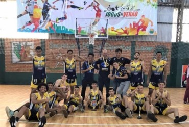 BASQUETE DE AVARÉ SAI INVICTO DO TORNEIO INTERESTADUAL DE PARANAPANEMA