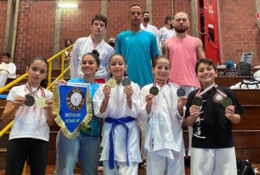 Karatê de Avaré conquista ouro em classificatória do Campeonato Paulista