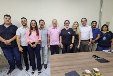 Secretário Ricardinho discute novas parcerias com subsecretária de Desenvolvimento Econômico