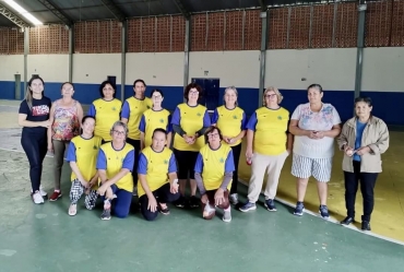 Projeto de caminhada e recreação em Timburi 