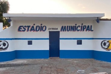 Prefeitura faz a revitalização do Estádio de Futebol em Timburi 