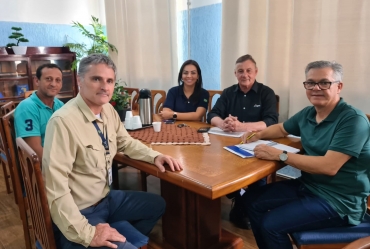 Prefeito Isnar recebe representantes da multinacional AVIAGEN 