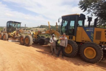 Prefeitura de Coronel Macedo realiza revitalizações em estradas rurais