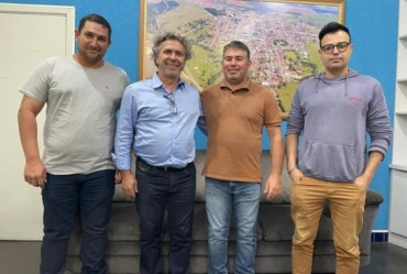 Prefeito Douglas Benini recebe diretor geral da Faesb/Etesb 