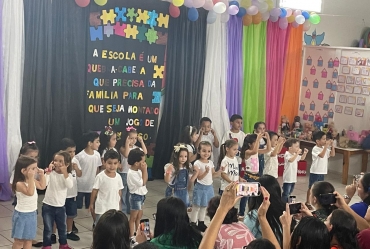 Escola Delmira promove mais um Projeto Família em suas dependências 