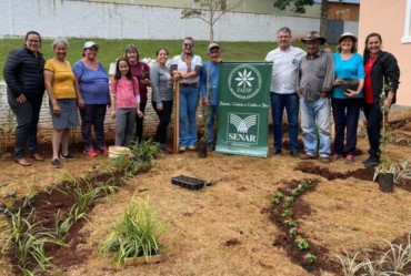 Sindicato Rural de Piraju em parceria com a prefeitura promovem curso de jardinagem em Timburi 