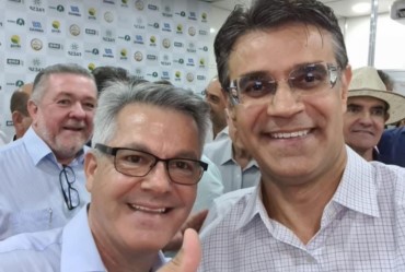 Prefeito Isnar se encontra com lideranças do estado em busca de verbas para Sarutaiá 