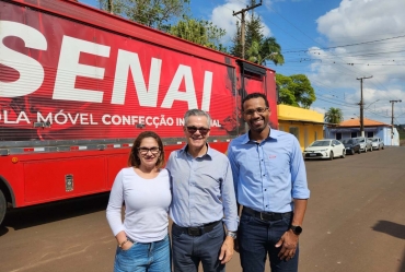 Desenvolvimento Local: Unidade Móvel do SENAI chega a  Sarutaiá para qualificar os moradores no segmento de costura