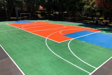 Prefeitura de Fartura recupera quadra poliesportiva da Praça da Bíblia