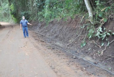 Prefeitura investe na melhoria de estradas rurais de Tejupá