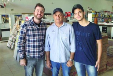 Filhos se espelham no pai na vida pessoal e profissional
