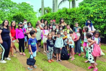 Step by Step de Fartura realiza gincanas aquáticas aos alunos