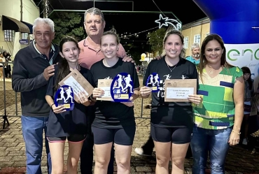 Corrida Pedestre de Timburi conta com vários  participantes nas categorias masculino e feminino 