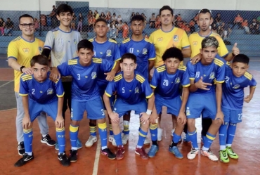 Garotos de Sarutaiá estreiam com vitórias no campeonato regional de Itaí 