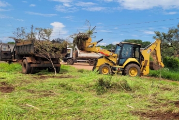 Obras de zeladoria pública continuam a pleno  vapor no Parque dos Lagos e Jardim Aeroporto 