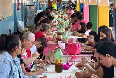Projeto Espaço Amigo realiza almoço com as famílias em Fartura