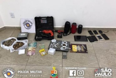 POLÍCIA MILITAR COÍBE TRÁFICO DE DROGAS EM ITAÍ