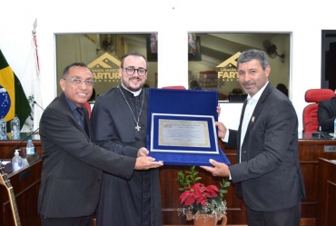 Padre Blener é homenageado com título de Cidadão Farturense