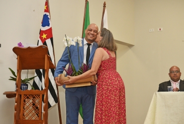 Um amor conquistado: A jornada de Lenice e o amor incondicional que construiu com o filho Bruno