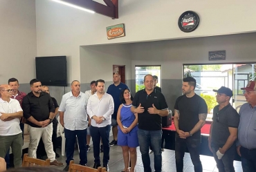 Deputado Ribamar Silva anuncia apoio financeiro para Coronel Macedo em evento político