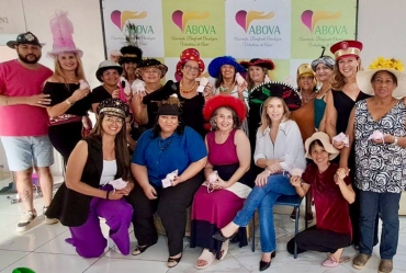 Abova celebra o mês da mulher com tarde de beleza e confraternização em Avaré