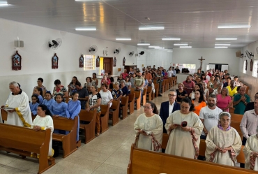 Sarutaiá celebra 65 anos com missa solene 