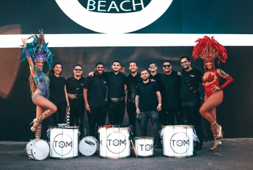 Tom155 traz bateria de escola de samba para o Carnafest Angradoce