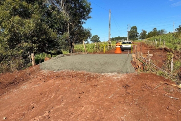 Prefeitura de Sarutaiá promove melhorias  no acesso ao Bairro Conceição do Pinhal 