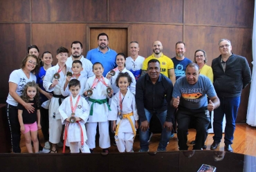  Atletas de Avaré conquistam medalhas em final do Paulista de Karatê