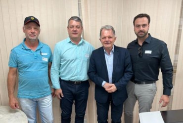 Silvinho participa de reunião com lideranças em São Paulo 