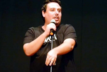 Taquarituba recebe o stand up ‘O Brasileiro tem que ser estudado’ 