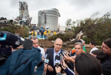 Hoje completa 9 anos da passagem do tornado em Taquarituba