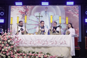 Fiéis celebram o Dia de Nossa Senhora de Fátima com missa campal e procissão em Avaré