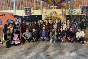 Festa Junina da rede municipal movimenta Timburi e reúne grande público no ginásio de esportes