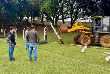 Prefeitura inicia desmonte de estruturas para futura revitalização do Estádio Municipal Lúcio Martins Esteves