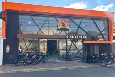 Bike Center Fartura celebra sucesso do sorteio de Dia dos Pais e fortalece relação com clientes