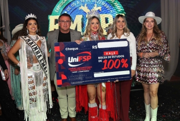 Beleza marca a abertura da 55ª Emapa com escolha da rainha