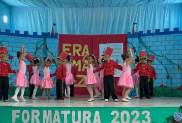 Taguaí realiza formatura dos alunos da Educação Infantil 