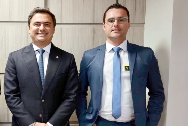 Prefeito de Itaí Zé Ramiro recebe indicação de emenda para o  Esporte através do  Deputado Federal Mauricio Neves